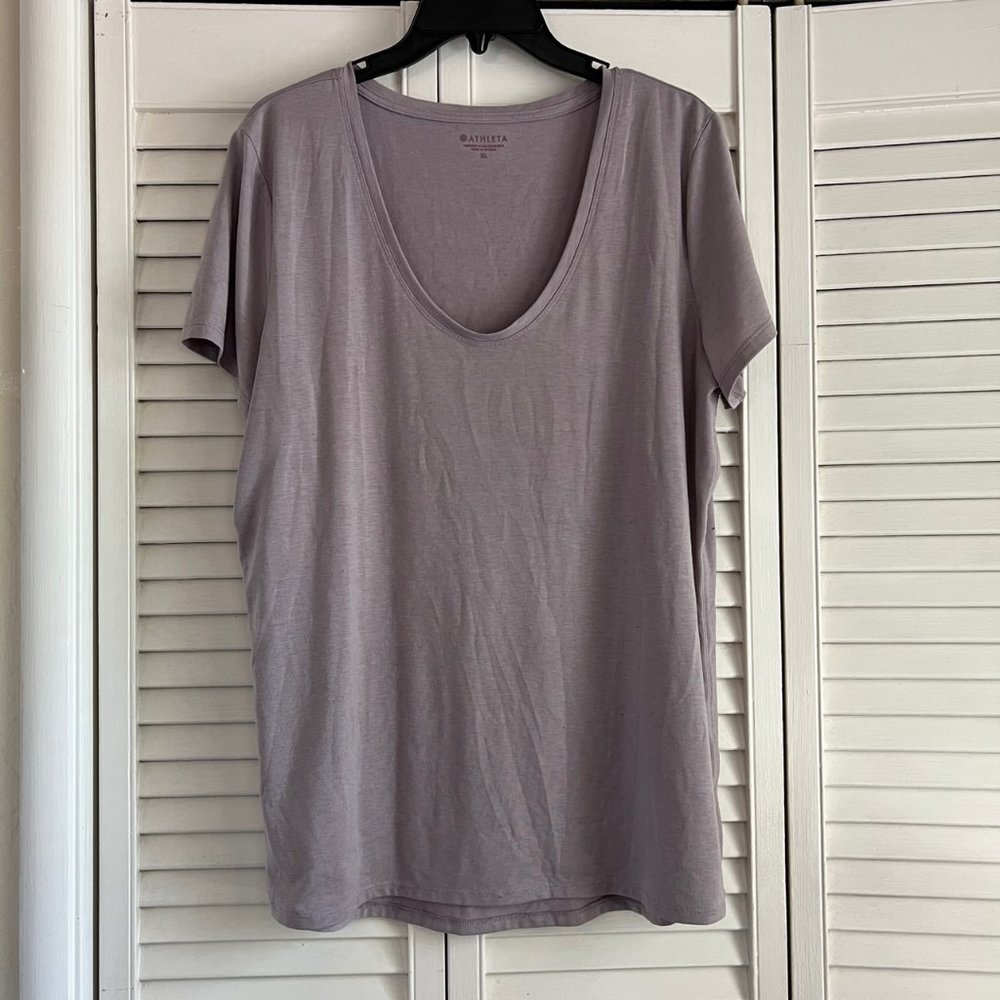 Athleta Lavender T-shirt XL